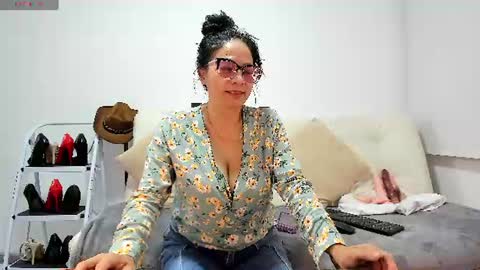 Kimberly online show from July 14, 12:35 am