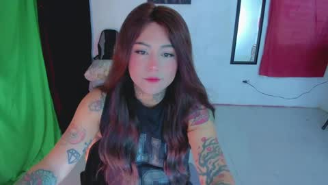 Kimberly Polizzi     online show from December 18, 10:57 pm