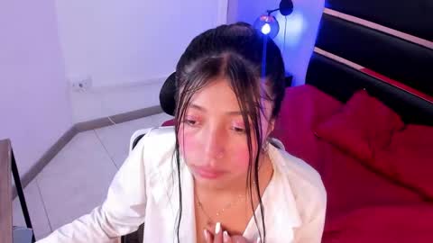 Kimberly Villalobos online show from December 12, 3:05 pm