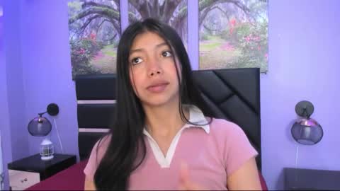 Kimberly Villalobos online show from September 24, 11:35 am