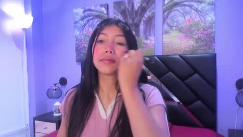 Kimberly Villalobos online show from November 25, 11:32 am