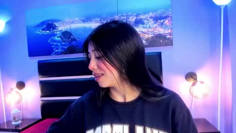 Snapshot of kimberlyvillalobos chatting on February 11, 11:37 am Kimberly Villalobos online show from February 11, 11:37 am