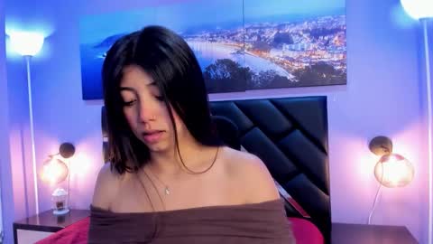 Snapshot of kimberlyvillalobos chatting on February 18, 11:28 am Kimberly Villalobos online show from February 18, 11:28 am