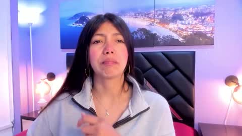 Snapshot of kimberlyvillalobos chatting on February 21, 11:33 am Kimberly Villalobos online show from February 21, 11:33 am