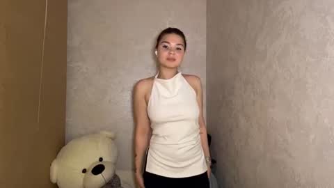 Bella online show from June 15, 4:31 pm