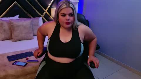 KimBrooks online show from September 23, 11:24 am