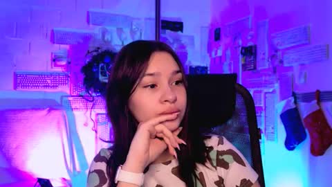 kimclarks online show from December 21, 6:31 am