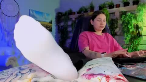 kimclarks online show from June 17, 3:24 pm