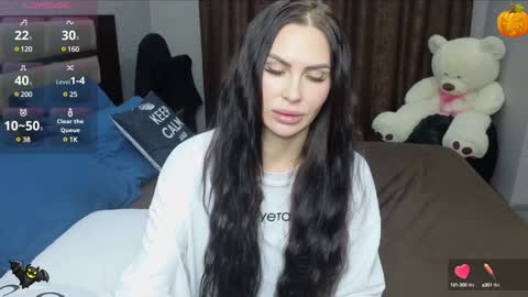 KIm online show from December 8, 6:39 pm