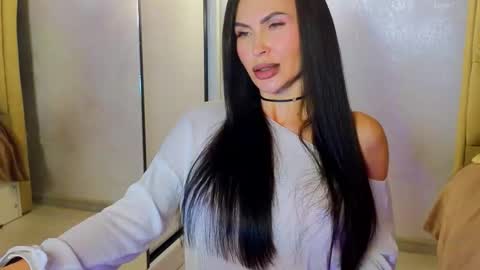 KIm online show from January 12, 5:51 pm