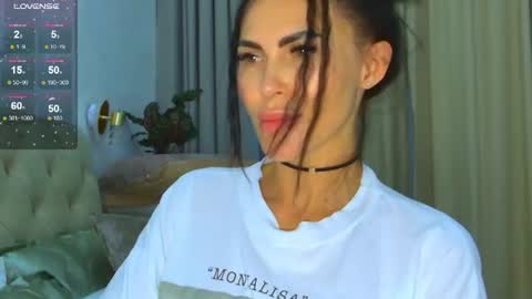 KIm online show from July 14, 6:24 pm