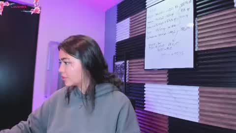 Snapshot of kimdevinne chatting on July 3, 3:13 am KIM online show from July 3, 3:13 am