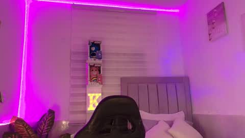 KimGeorgia online show from October 23, 1:27 am