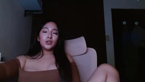 Siobe Lim online show from April 13, 6:46 pm