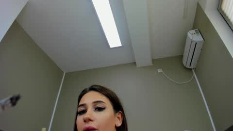 kimi_ivy online show from December 23, 11:36 am