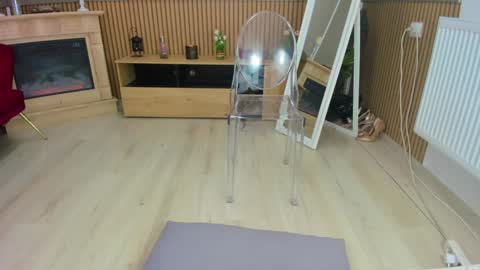 kimi_ivy online show from January 20, 7:47 am