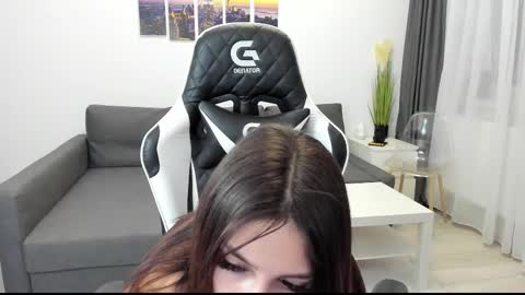 kimi_ivy online show from October 19, 4:24 am