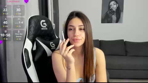 kimi_ivy online show from December 14, 5:02 am