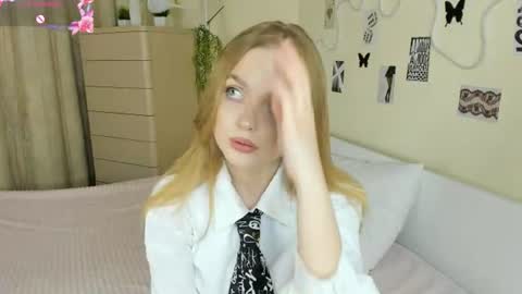Snapshot of kimiko_hayami chatting on June 12, 9:14 pm Kimi online show from June 12, 9:14 pm