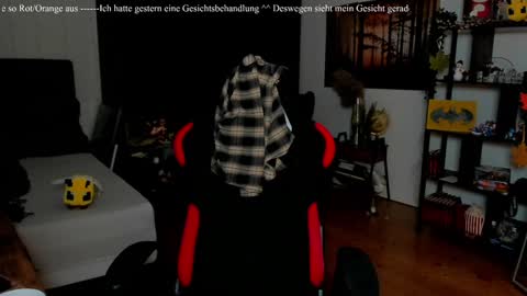 Snapshot of kimilee22 chatting on November 29, 2:42 pm Wolfs Girl online show from November 29, 2:42 pm