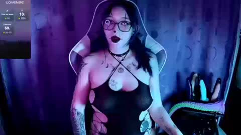   online show from September 18, 1:35 pm
