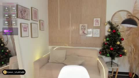 Kim  online show from December 24, 8:55 am