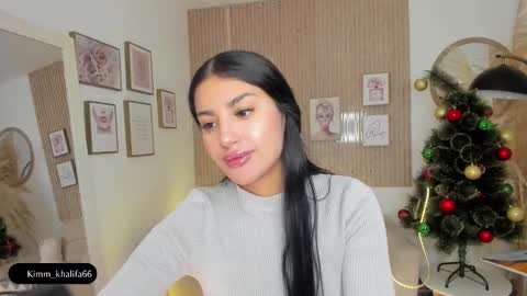 Kim  online show from December 31, 12:57 pm