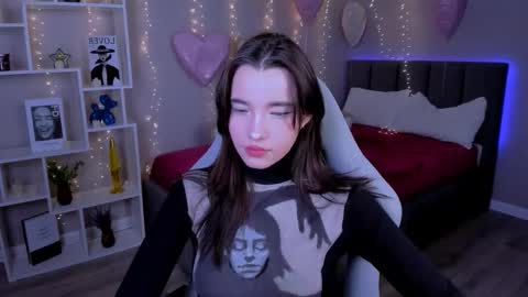 kimm wong online show from March 13, 2:40 am