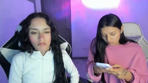 kimmi online show from November 21, 11:25 pm