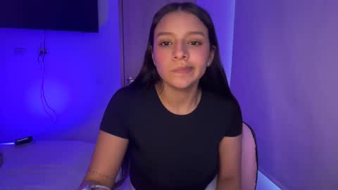 Snapshot of kimmi_foxy chatting on April 10, 10:25 pm kimmi online show from April 10, 10:25 pm