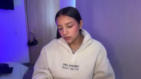 Snapshot of kimmi_foxy chatting on April 18, 1:59 pm kimmi online show from April 18, 1:59 pm