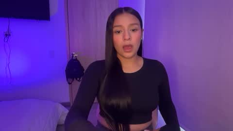 Snapshot of kimmi_foxy chatting on April 23, 10:45 pm kimmi online show from April 23, 10:45 pm