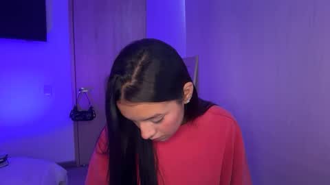 Snapshot of kimmi_foxy chatting on May 4, 9:11 pm kimmi online show from May 4, 9:11 pm