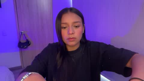 Snapshot of kimmi_foxy chatting on June 4, 10:05 pm kimmi online show from June 4, 10:05 pm