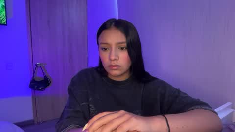 Snapshot of kimmi_foxy chatting on June 5, 3:29 pm kimmi online show from June 5, 3:29 pm