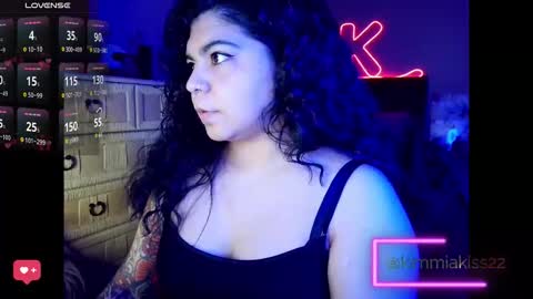 Snapshot of kimmiakiss22 chatting on February 26, 2:10 am Kimmi online show from February 26, 2:10 am