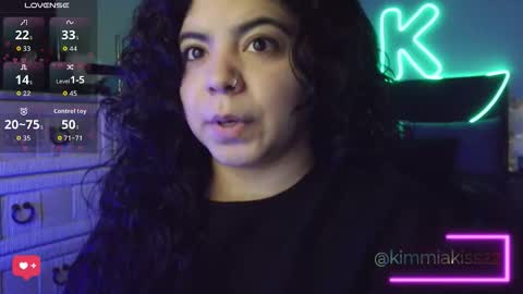 Snapshot of kimmiakiss22 chatting on March 6, 1:02 am Kimmi online show from March 6, 1:02 am