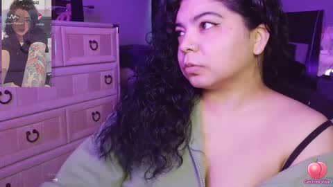 Snapshot of kimmiakiss22 chatting on March 16, 12:06 am Kimmi online show from March 16, 12:06 am