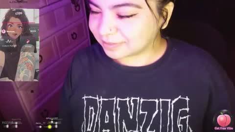 Snapshot of kimmiakiss22 chatting on March 16, 11:42 pm Kimmi online show from March 16, 11:42 pm