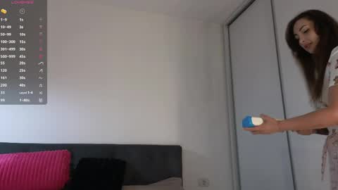 Snapshot of kimmie_ chatting on May 11, 6:16 pm Kimmie online show from May 11, 6:16 pm