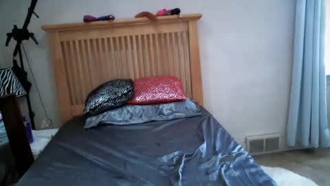 Kimmi Taylor online show from February 17, 7:31 pm