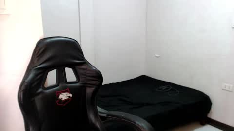 kim ejara online show from December 7, 5:15 am