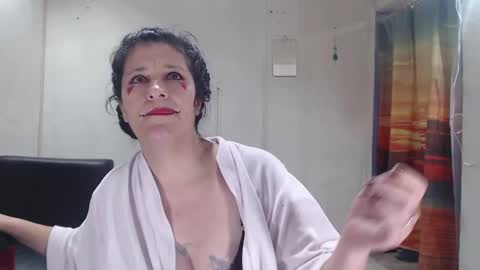 Kimmy online show from October 13, 6:52 pm