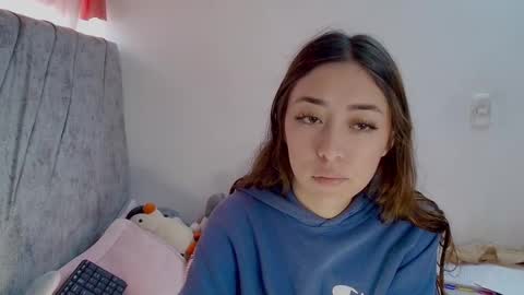 Snapshot of kimmy_veggaa chatting on October 14, 3:02 pm kimm online show from October 14, 3:02 pm