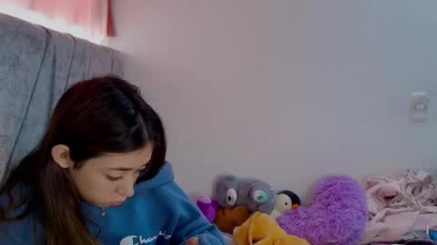 Snapshot of kimmy_veggaa chatting on October 21, 3:57 pm kimm online show from October 21, 3:57 pm