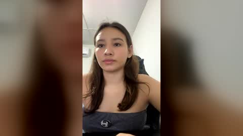 kimty online show from August 3, 7:39 pm