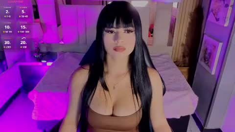 Snapshot of kimyjones_ chatting on June 10, 11:31 am Kimy online show from June 10, 11:31 am