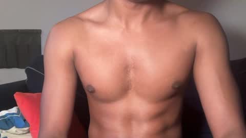 Snapshot of kinda_horny_right_now chatting on June 11, 9:40 am Isaac online show from June 11, 9:40 am