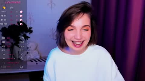 Hazel online show from November 13, 8:30 pm