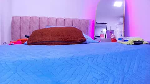 Bella online show from March 19, 3:10 am